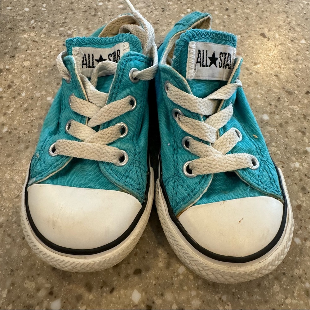 Teal Converse ⭐️ All Star Toddler size 6  shoe